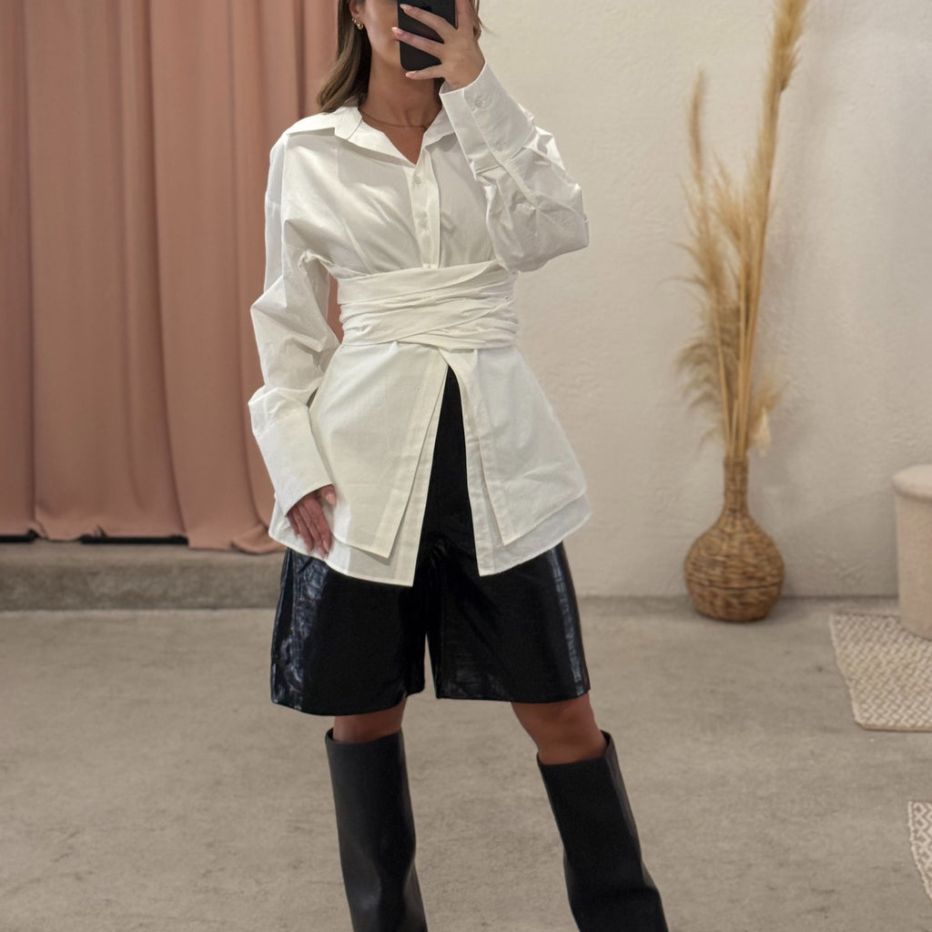 Košulja sa efektnim pojasom Košulja sa efektnim pojasom