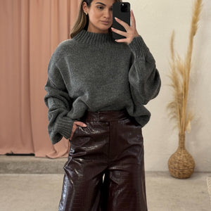 Bermude s kroko teksturom