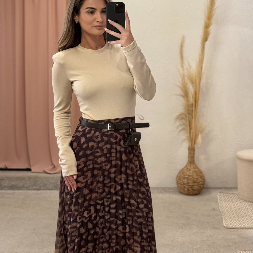 Suknja sa dezenom Suknja sa dezenom