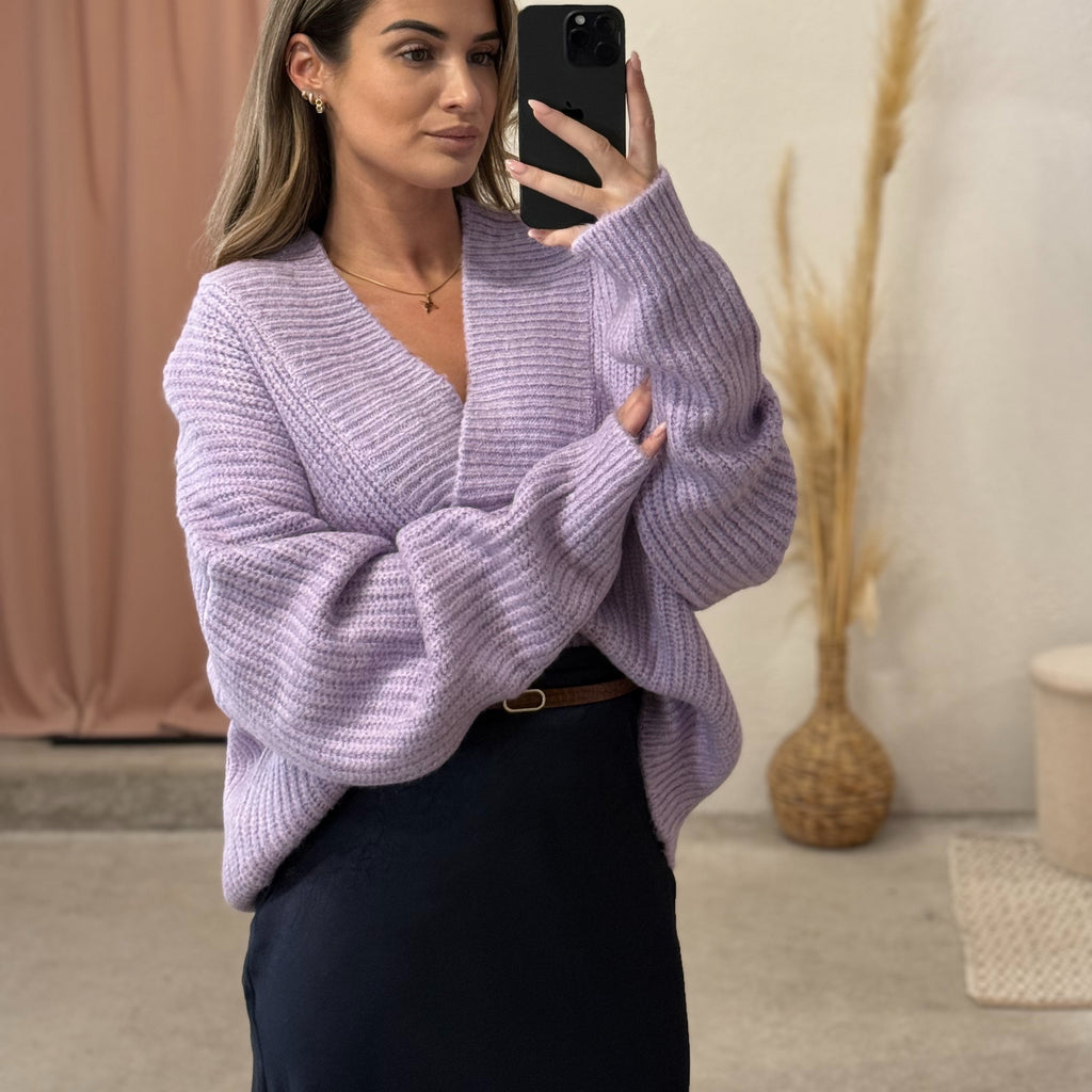 Džemper sa V-izrezom Džemper sa V-izrezom