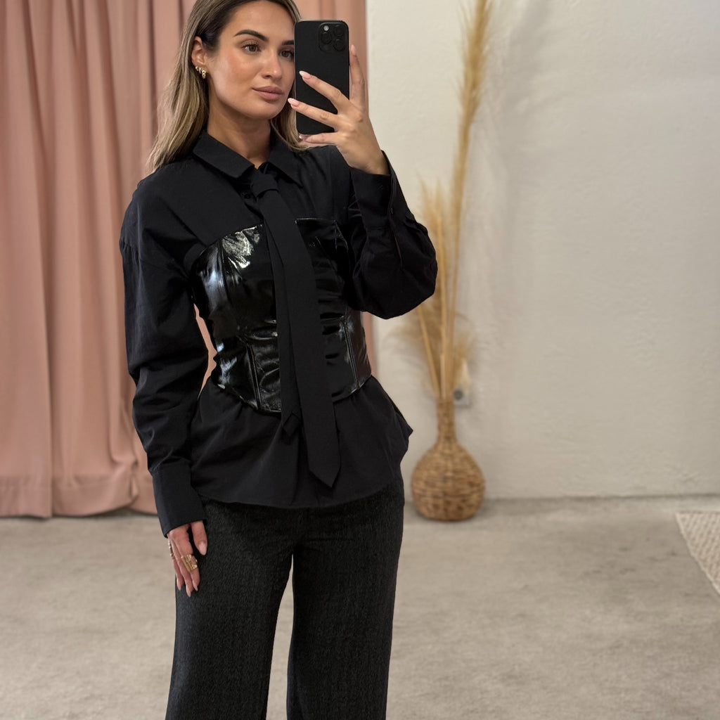 Košulja sa kravatom Košulja sa kravatom