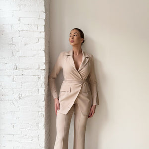 Suit DION