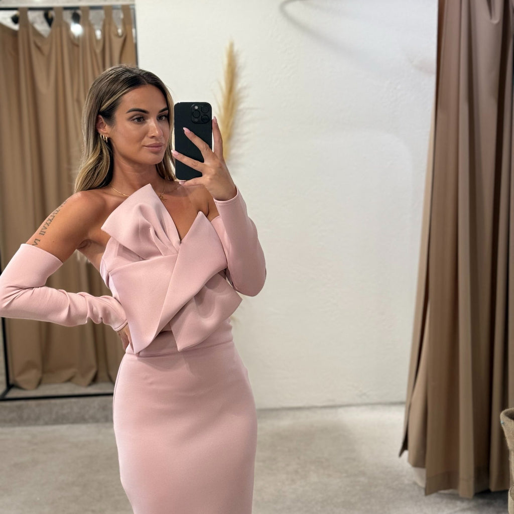 pink off shoulder dress with bow design pink off shoulder dress with bow design