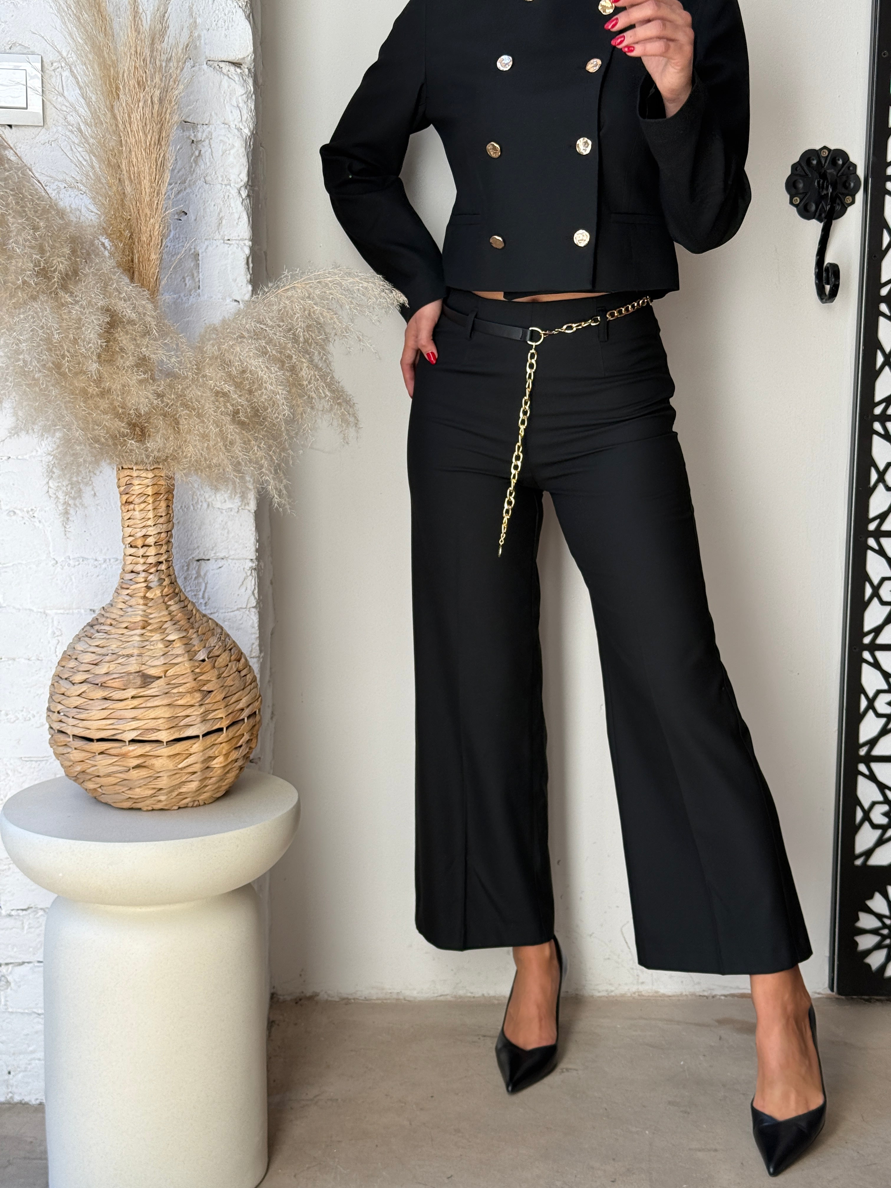 Odijelo sa culotte hlačama