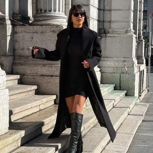 Dugi strukirani kaput