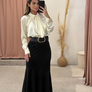 Suknja sa volanom i pojasom