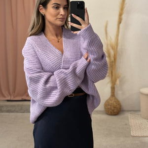 Džemper sa V-izrezom