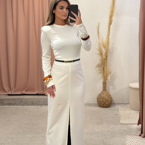 Uska suknja sa prorezom