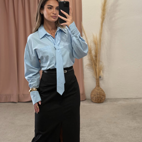 Košulja sa kravatom Košulja sa kravatom