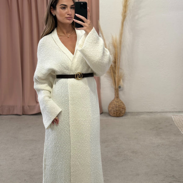 Dugi džemper sa sitnom bobičastom teksturom Dugi džemper sa sitnom bobičastom teksturom