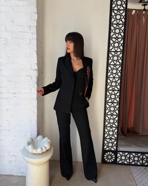 Trodijelno odijelo sa maramom