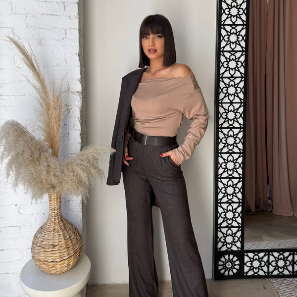 Odijelo sa sakoom ravnog kroja Odijelo sa sakoom ravnog kroja