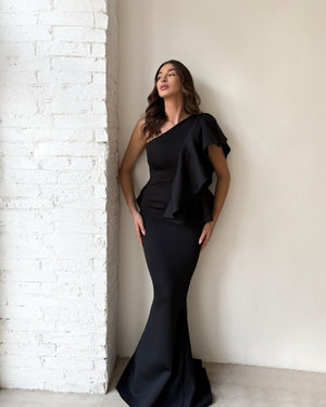 elegant black one shoulder evening gown