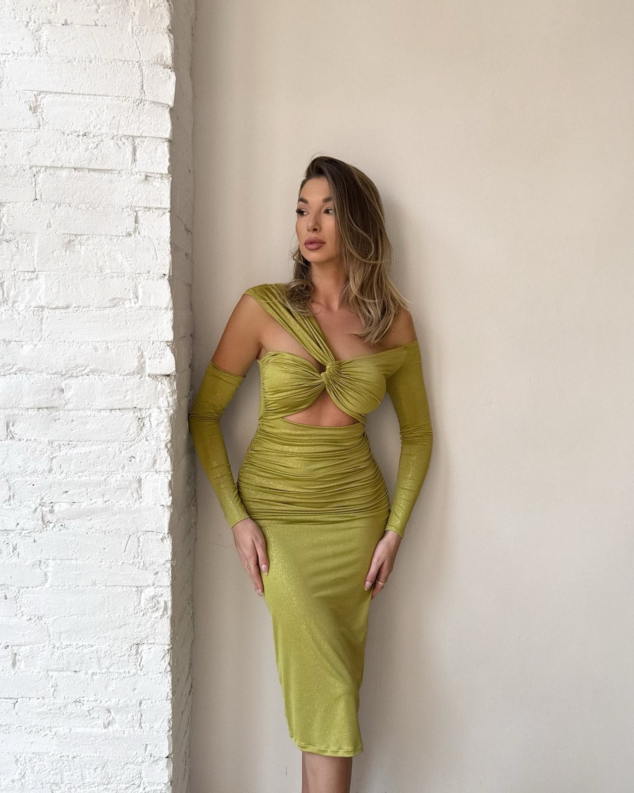 Haljina MORI SA ŠLJOKICAMA